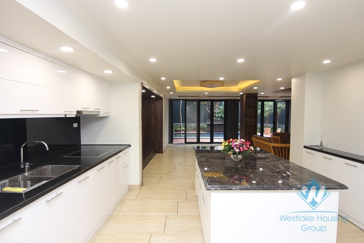 02 floor apartment with swimming for rent in Xuan dieu st, Tay Ho district 